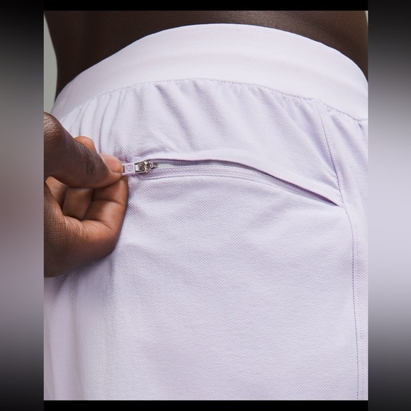 NWT  Lululemon License to Train Linerless Short 7" / Lilac Ether - Picture 5 of 5